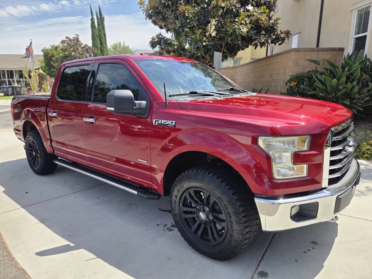 Used 2015 Ford F150 XLT w/ Equipment Group 301A Mid AWD/4WD image 2