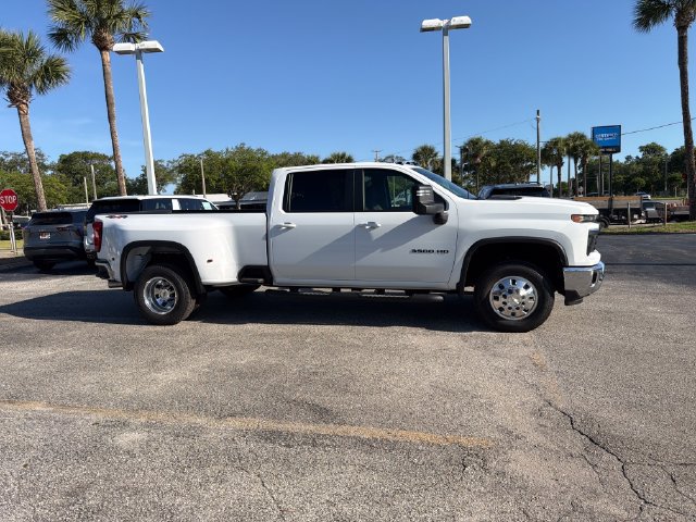 New 2026 Chevrolet Silverado 3500 LT w/ All Star Edition AWD/4WD image 18