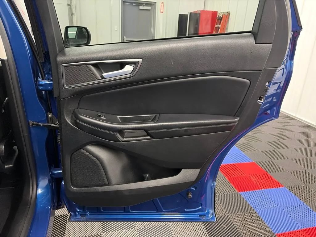 Used 2024 Ford Edge SE AWD/4WD image 18