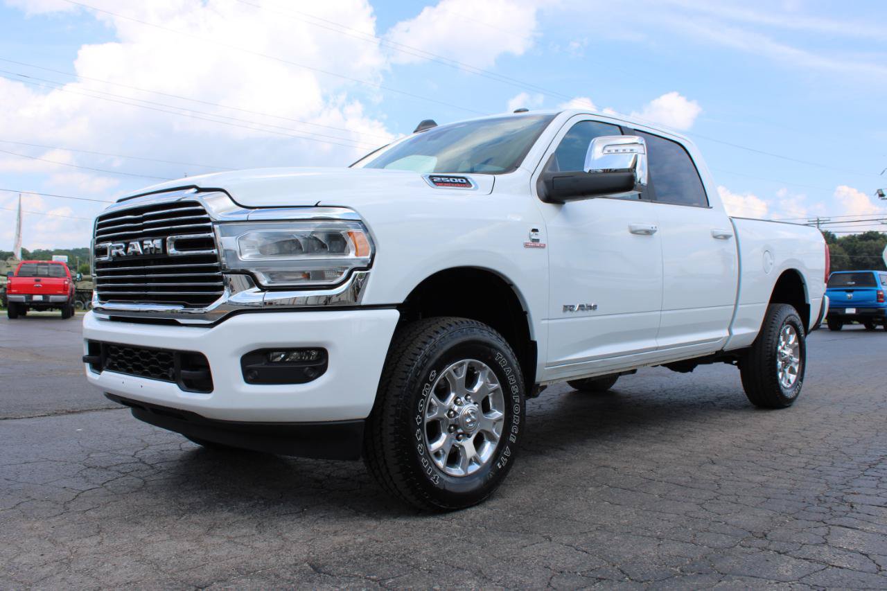 Used 2024 RAM 2500 Laramie w/ Safety Group AWD/4WD image 14