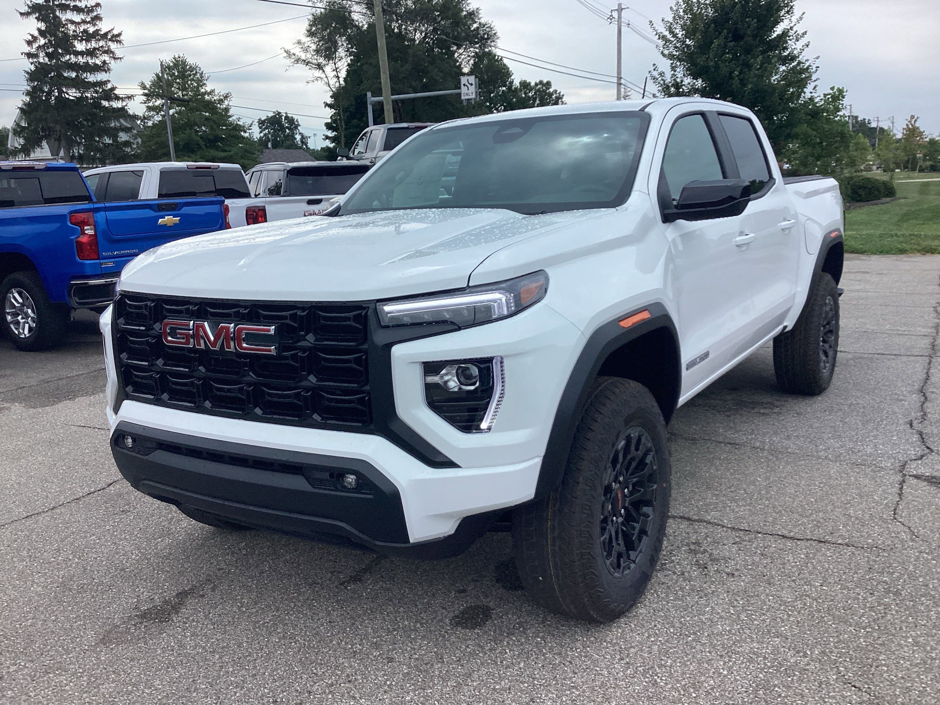 New 2026 GMC Canyon Elevation w/ Convenience Package