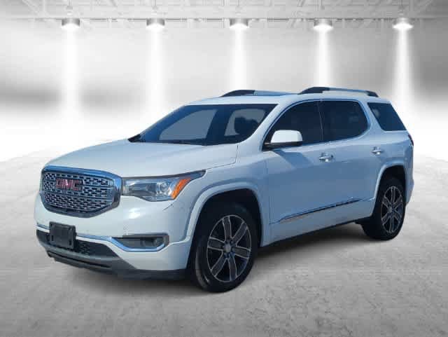 Used 2019 GMC Acadia Denali w/ Technology Package FWD image 4