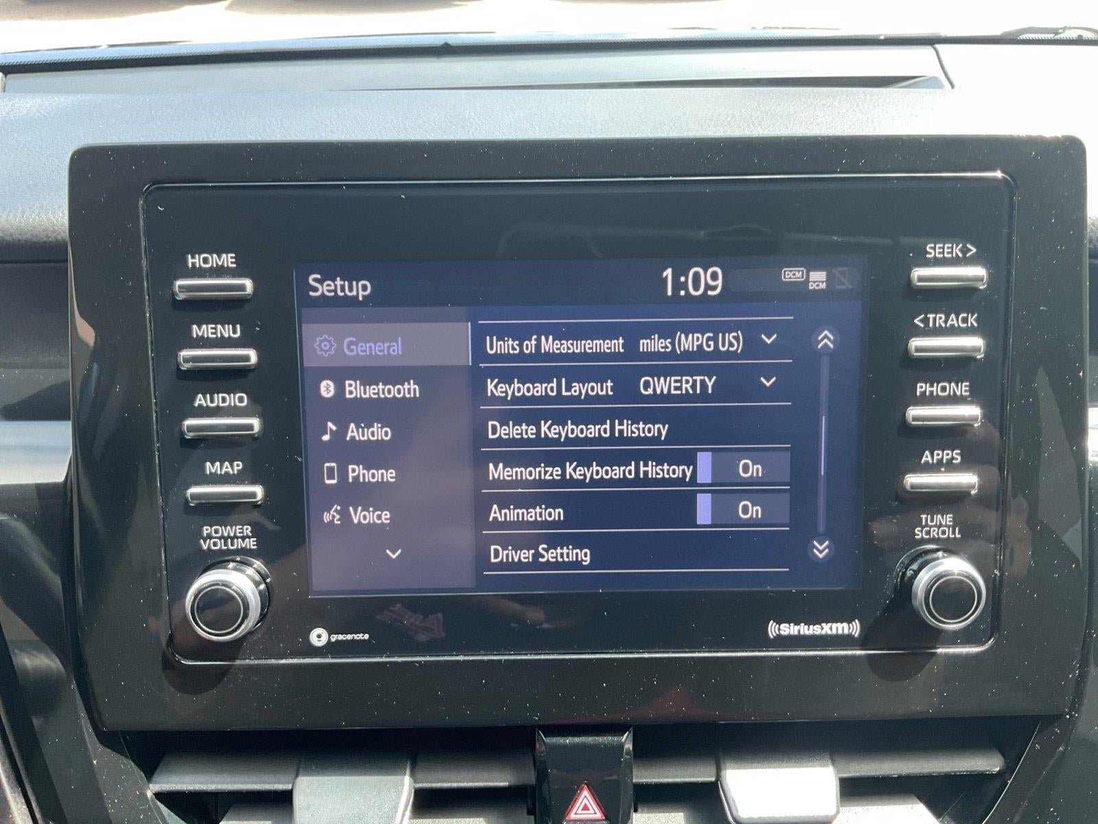 Used 2022 Toyota Camry SE FWD image 17