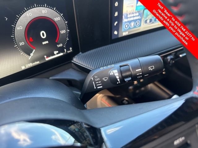 Certified 2025 Nissan Kicks SR image 17