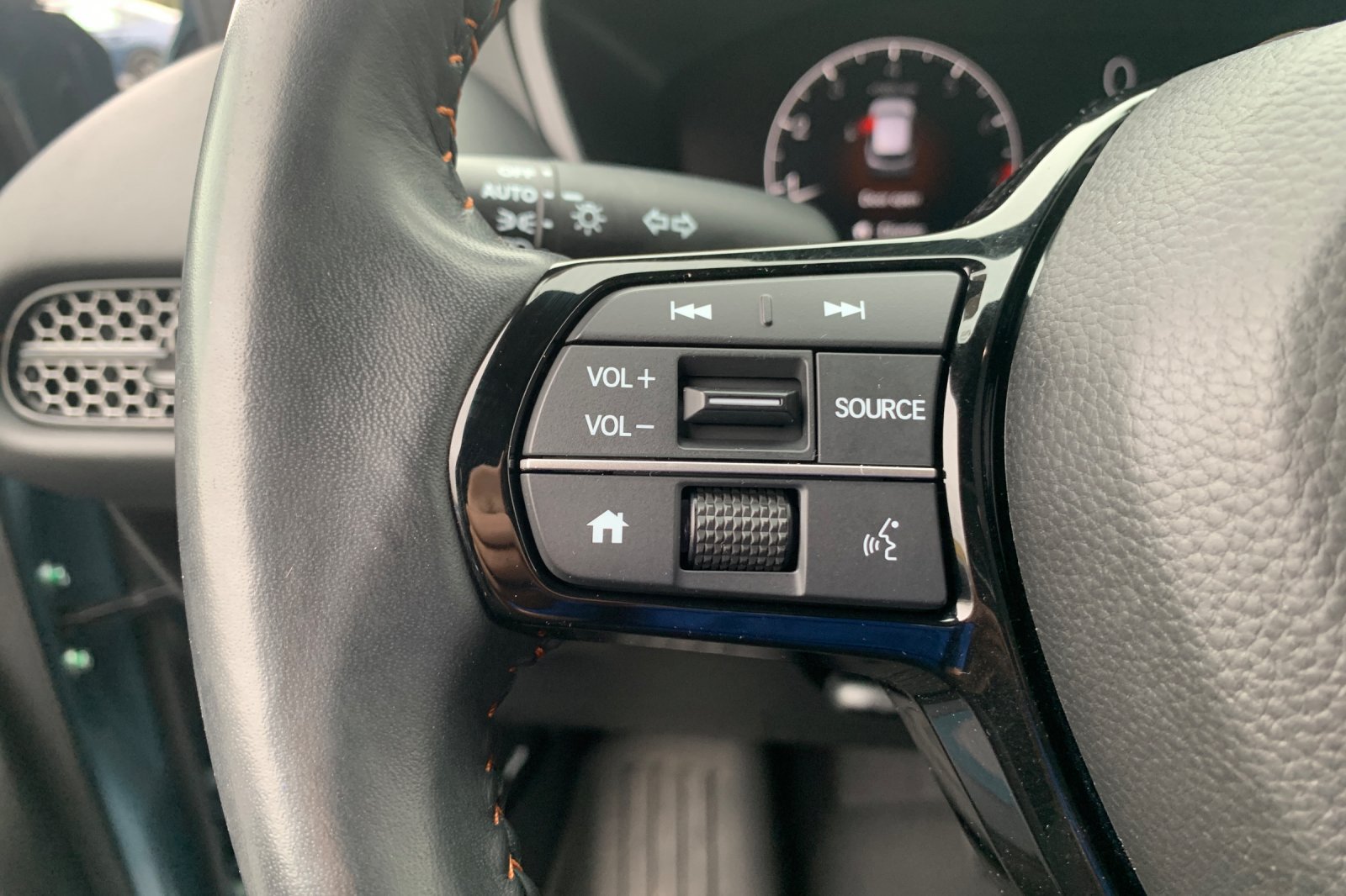 Used 2025 Honda HR-V Sport image 29