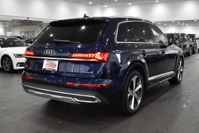 Used 2023 Audi Q7 3.0T Prestige image 10