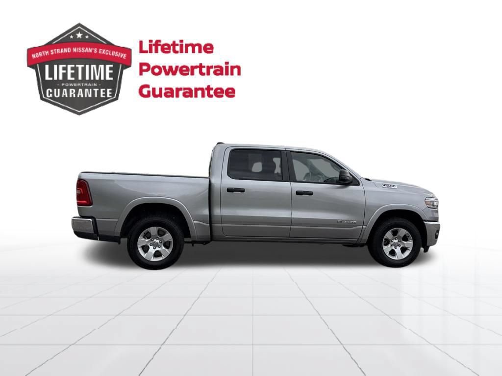 Used 2025 RAM 1500 Big Horn AWD/4WD image 7