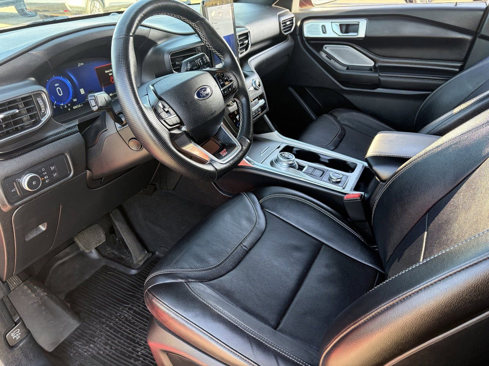Used 2020 Ford Explorer ST w/ ST Street Pack image 18