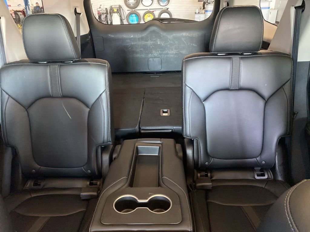 Used 2023 Honda Pilot Touring image 14