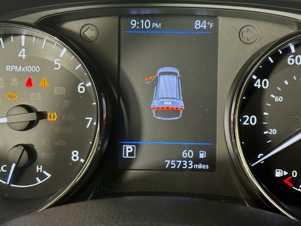Used 2018 Nissan Rogue S FWD image 16