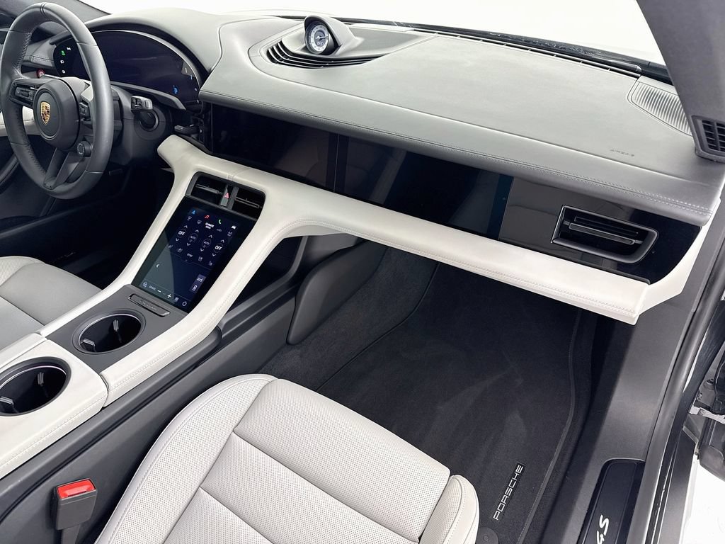 Certified 2023 Porsche Taycan 4S AWD/4WD image 32