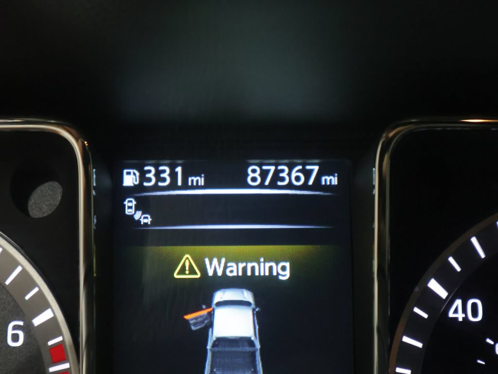 Used 2017 Nissan Titan SV AWD/4WD image 39