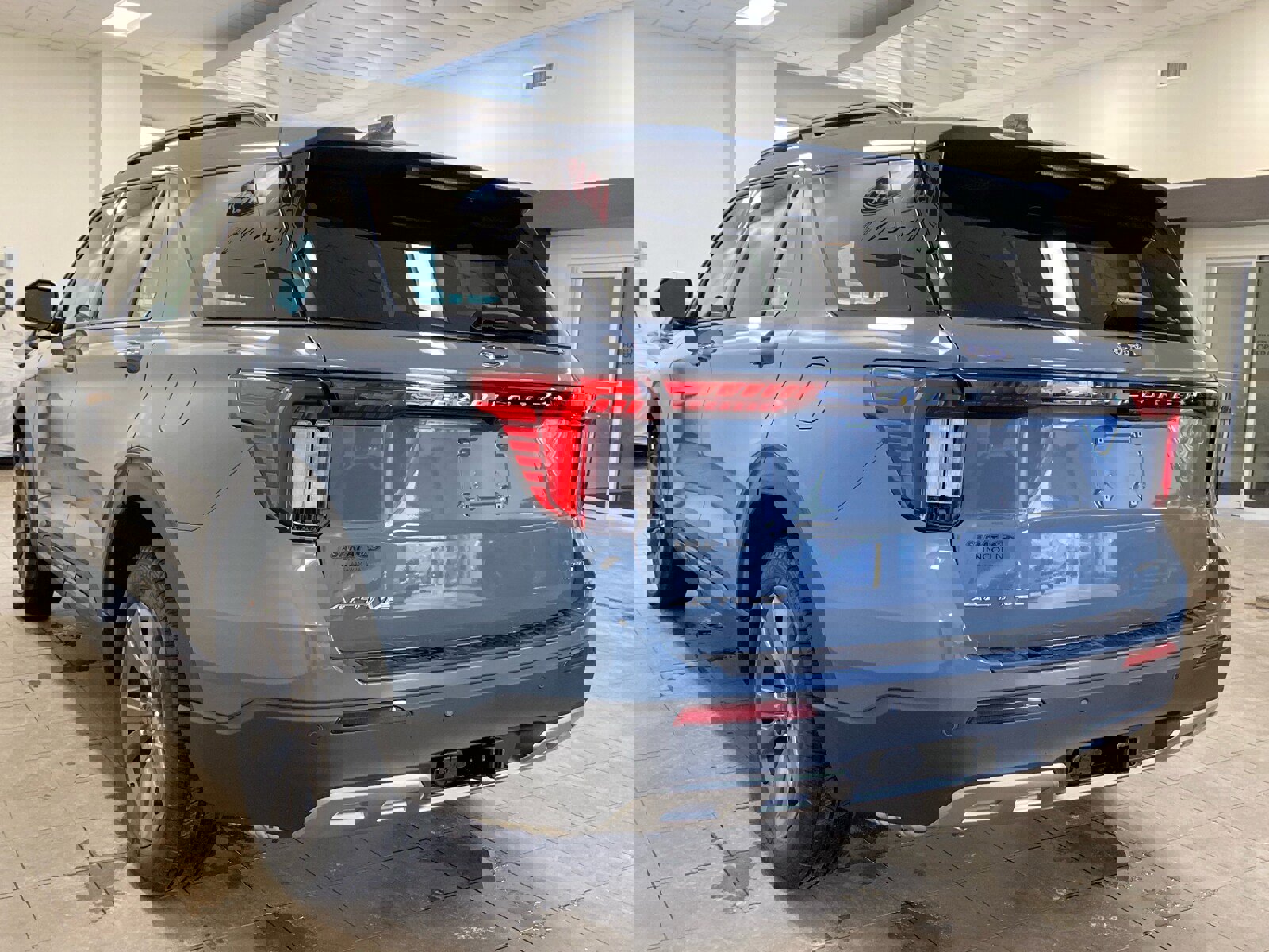 New 2026 Ford Explorer Active w/ Active Comfort Package image 5