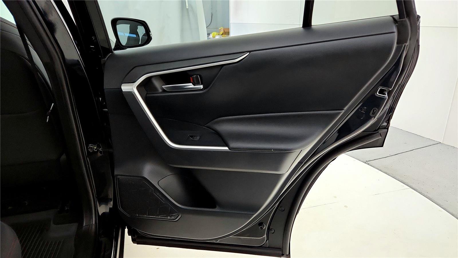 Certified 2022 Toyota RAV4 SE image 31