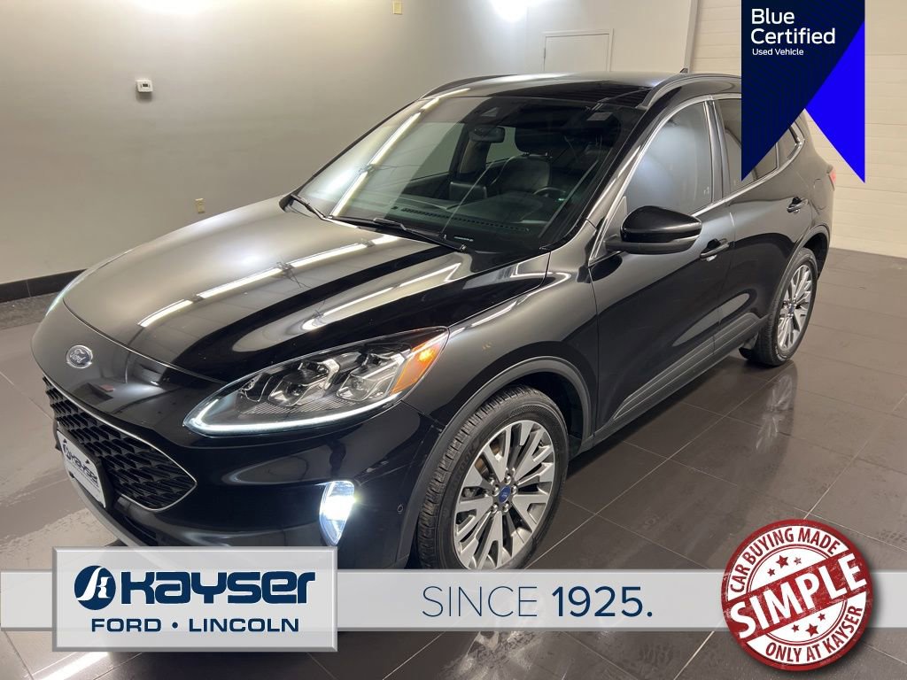 Certified 2020 Ford Escape Titanium image 3