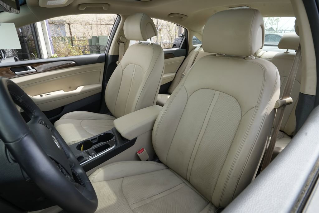 Used 2017 Hyundai Sonata Limited w/ Tech Package 03 image 17