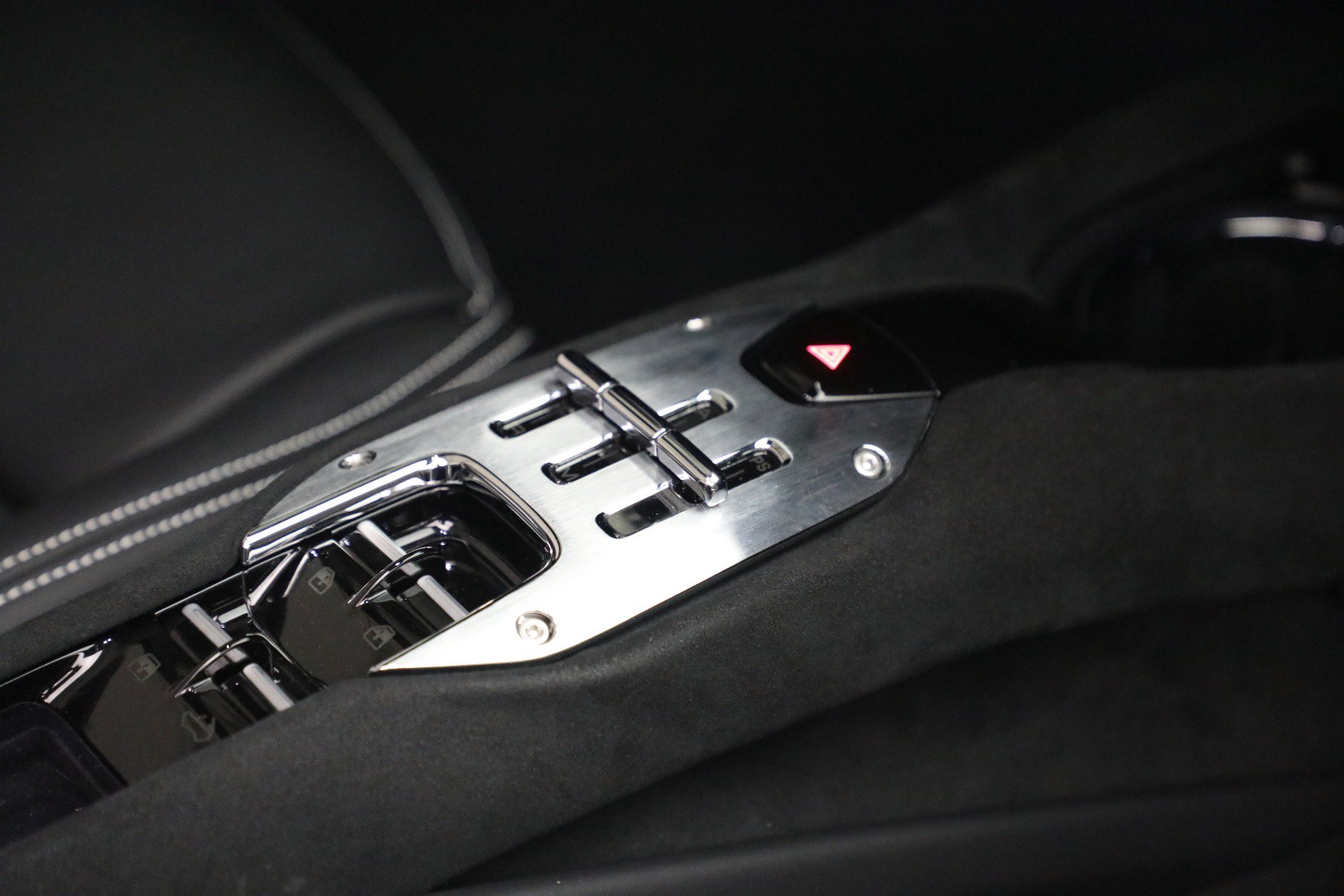 Used 2025 Ferrari 296 GTS RWD image 20