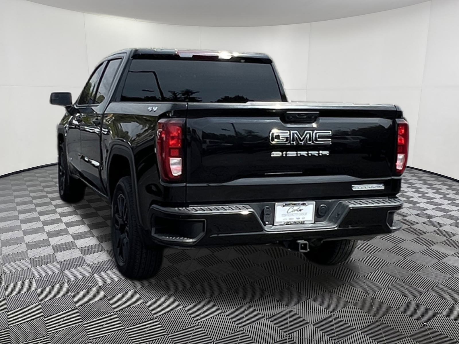 Used 2024 GMC Sierra 1500 Elevation image 4