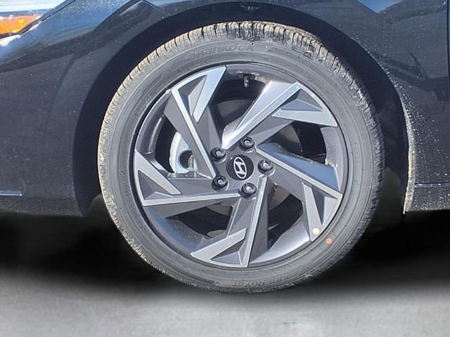 New 2026 Hyundai Elantra Limited image 11