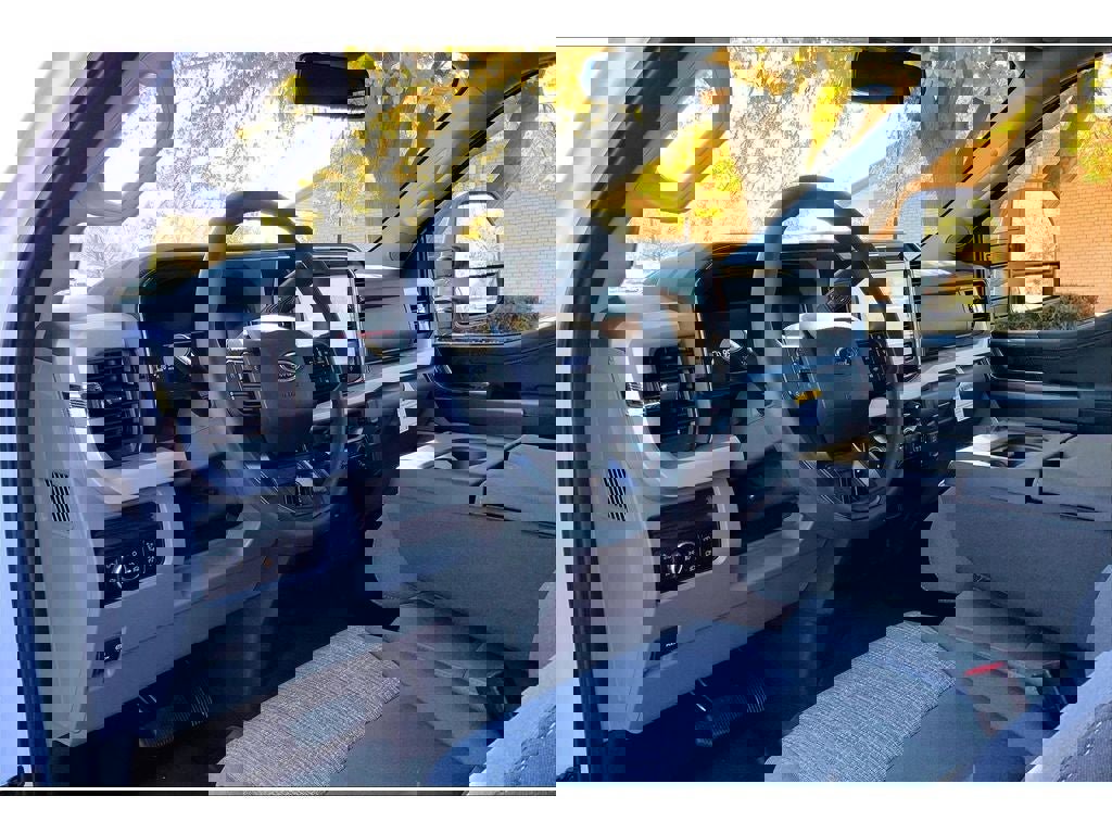 New 2026 Ford F250 XLT w/ XLT Premium Package image 21