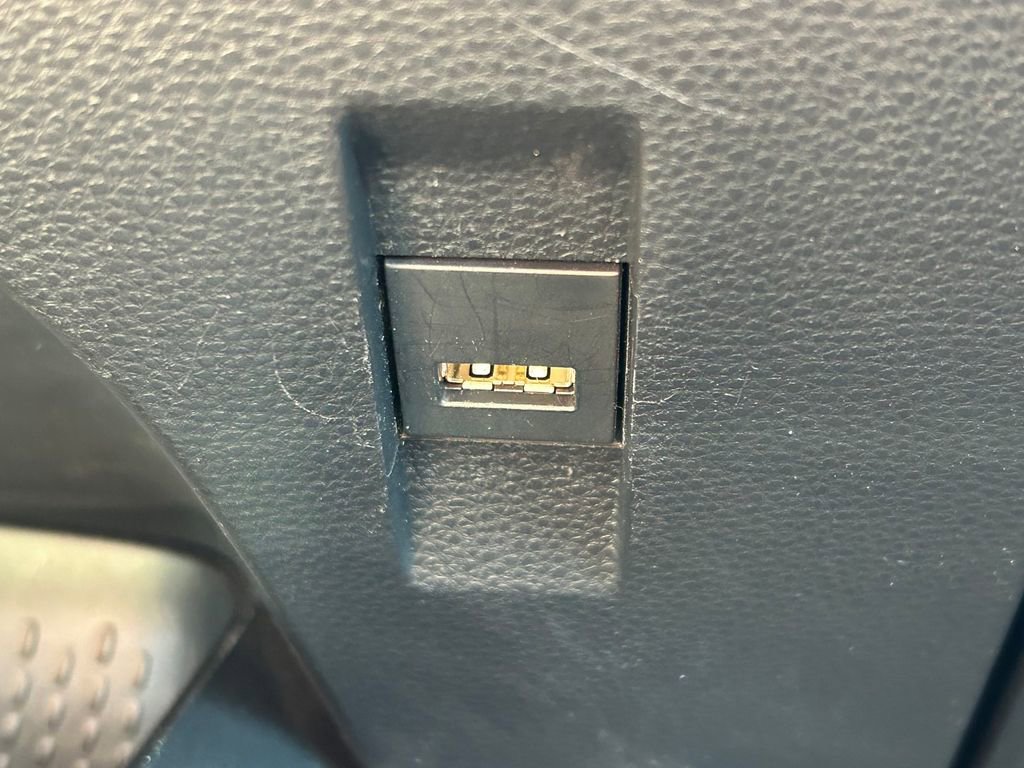 Used 2022 Toyota Corolla LE w/ LE Convenience Package image 27