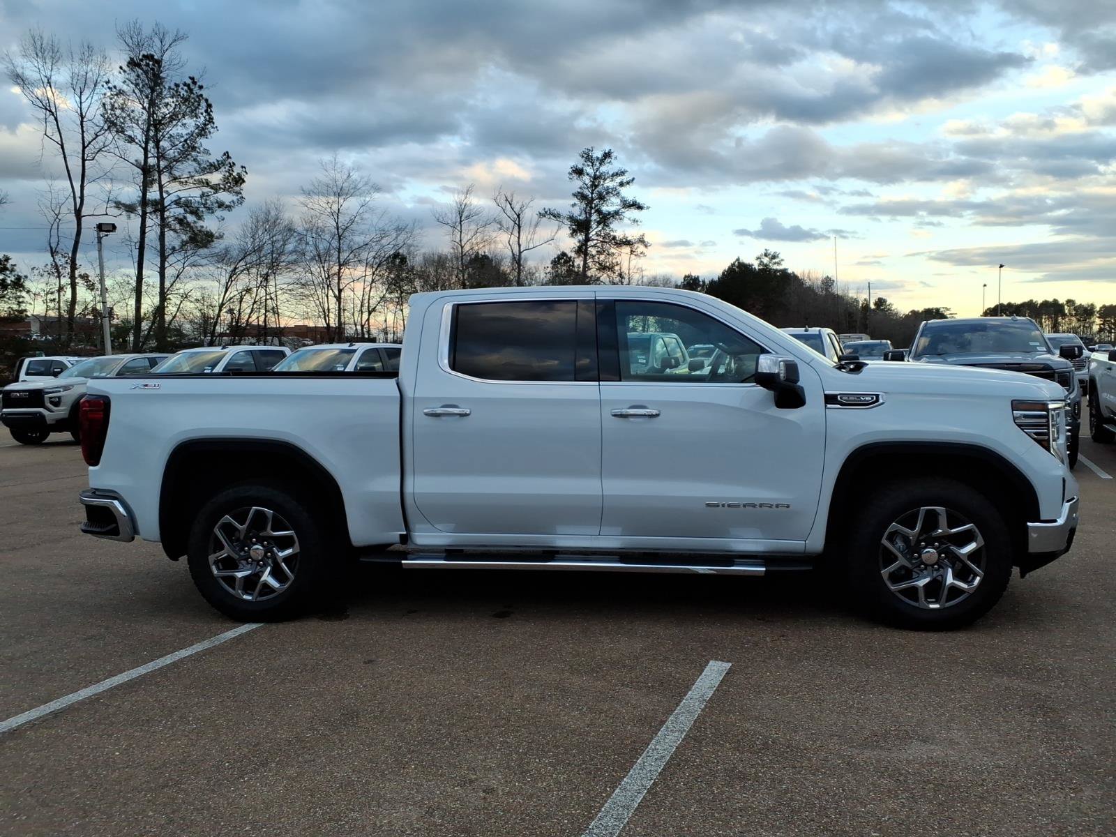 New 2026 GMC Sierra 1500 SLT w/ SLT Premium Plus Package AWD/4WD video 3