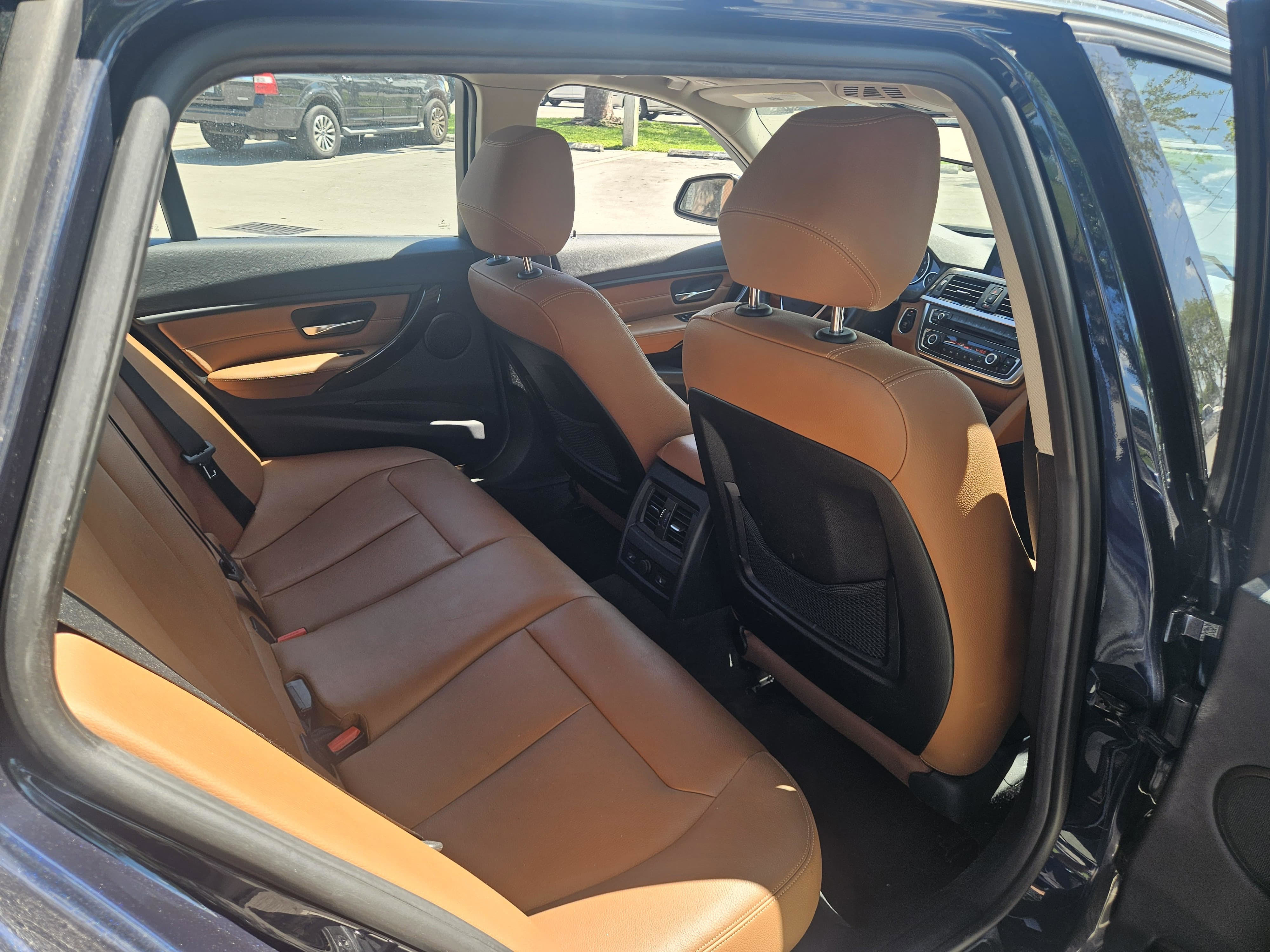 Used 2015 BMW 328i xDrive Wagon image 29