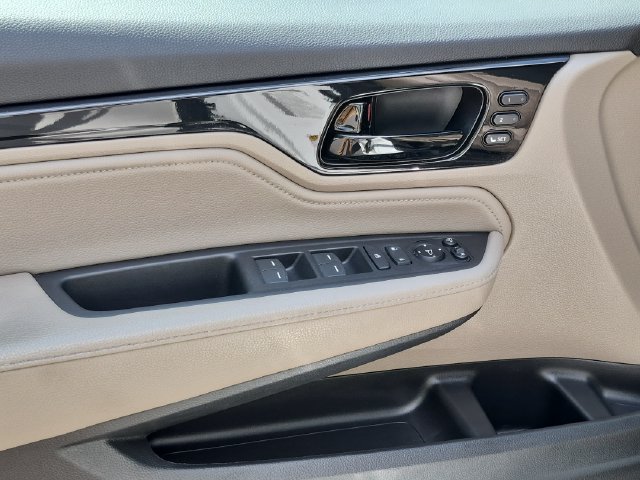 Used 2023 Honda Odyssey Elite image 11