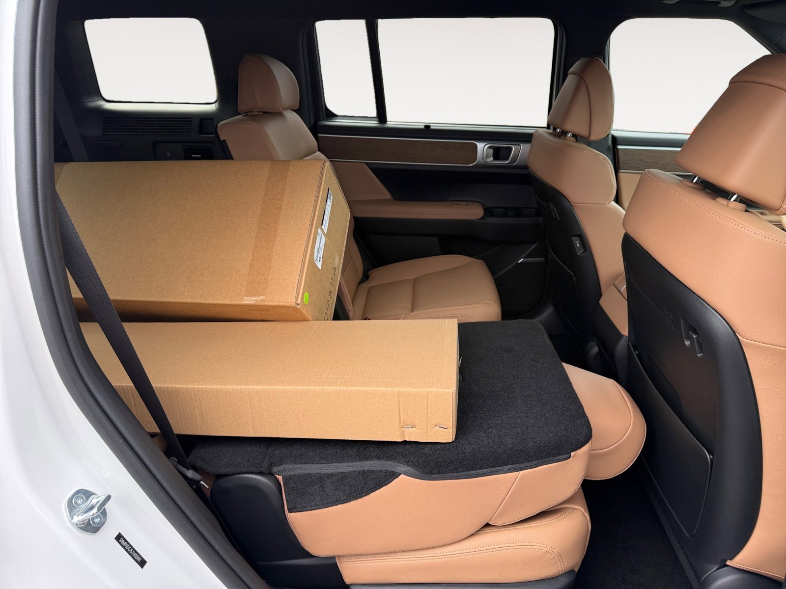 New 2026 Hyundai Santa Fe Limited AWD/4WD image 18