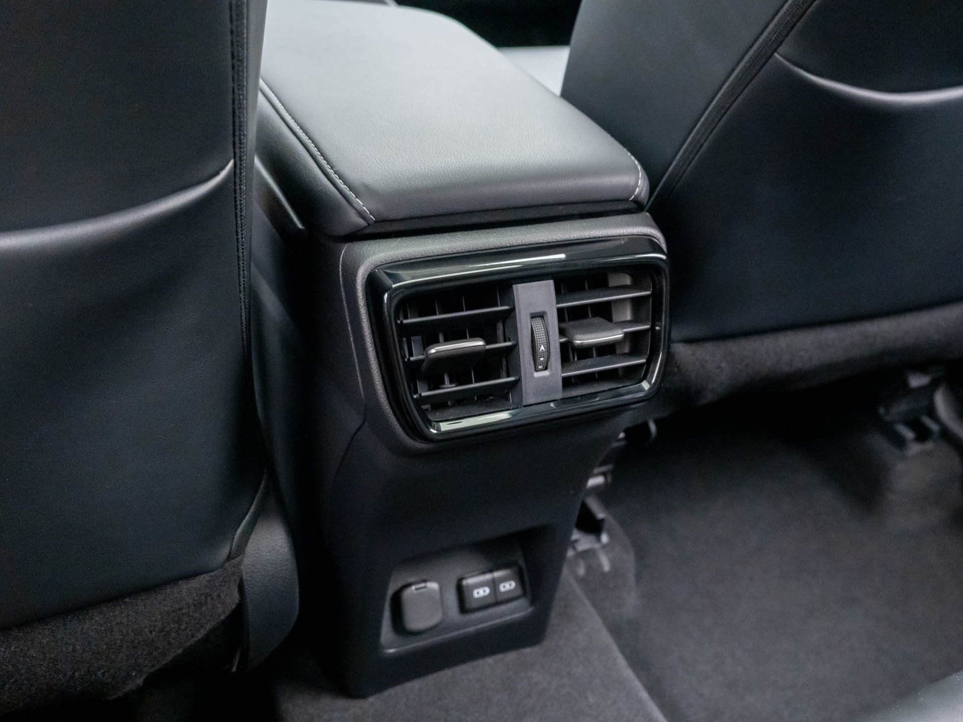 Used 2023 Lexus NX 350h AWD image 19