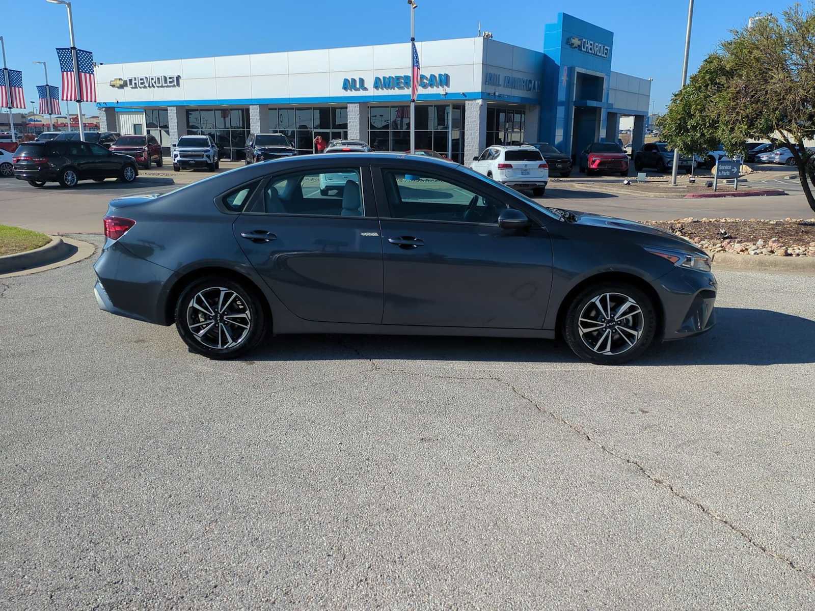 Used 2023 Kia Forte LXS w/ LXS Technology Package image 9