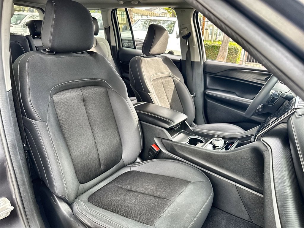 Certified 2024 Jeep Grand Cherokee Laredo image 26