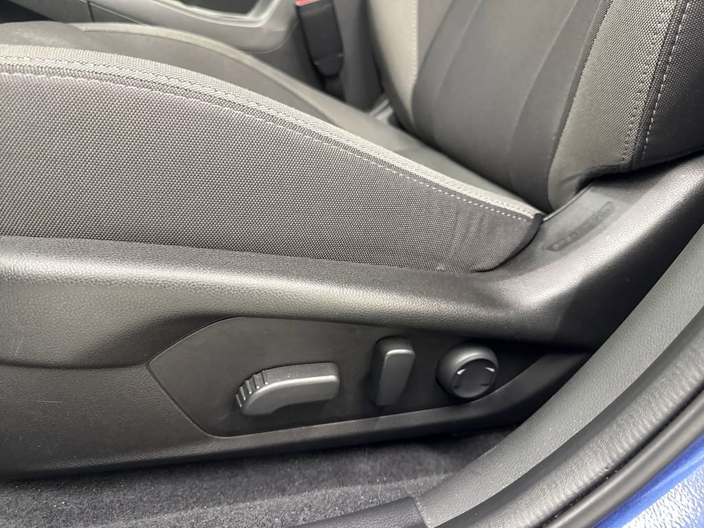 Certified 2025 Subaru Crosstrek 2.0i Premium AWD/4WD image 12