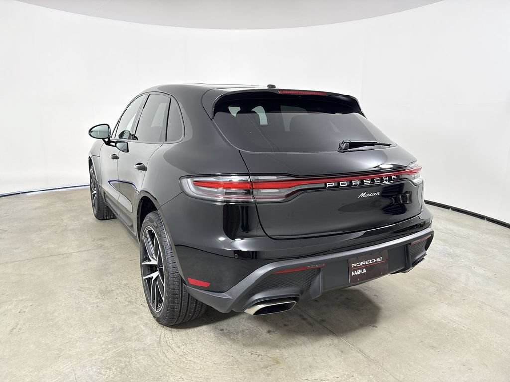 New 2026 Porsche Macan AWD/4WD image 3