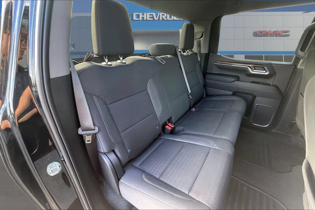 Used 2023 Chevrolet Silverado 1500 LT AWD/4WD image 26