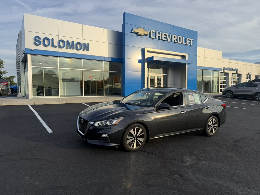 Used 2022 Nissan Altima 2.5 SV FWD image 2