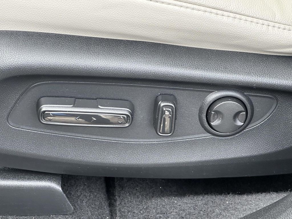 Certified 2023 Honda CR-V EX-L image 16