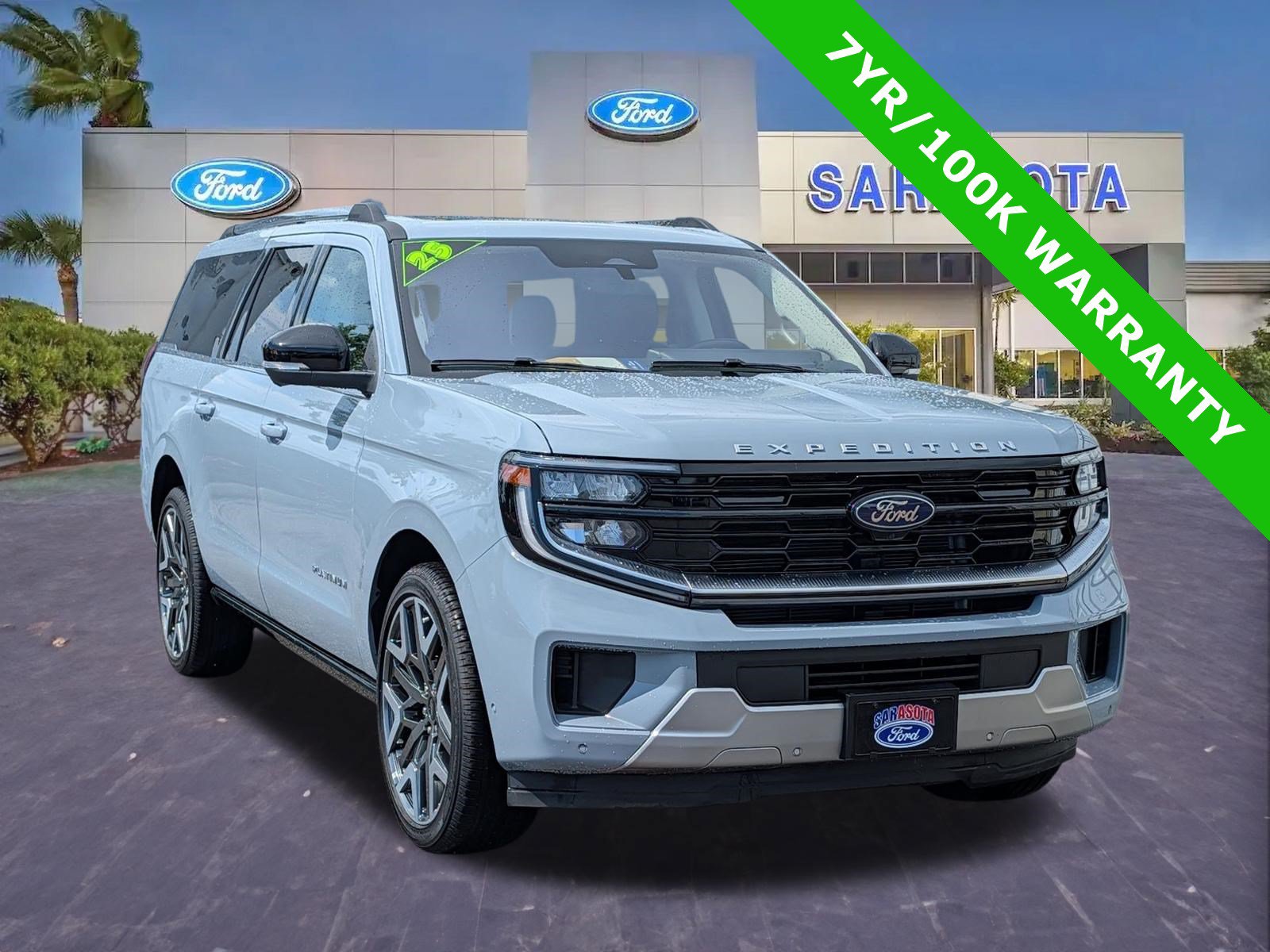 Certified 2025 Ford Expedition Max Platinum w/ Driver's Package AWD/4WD image 1