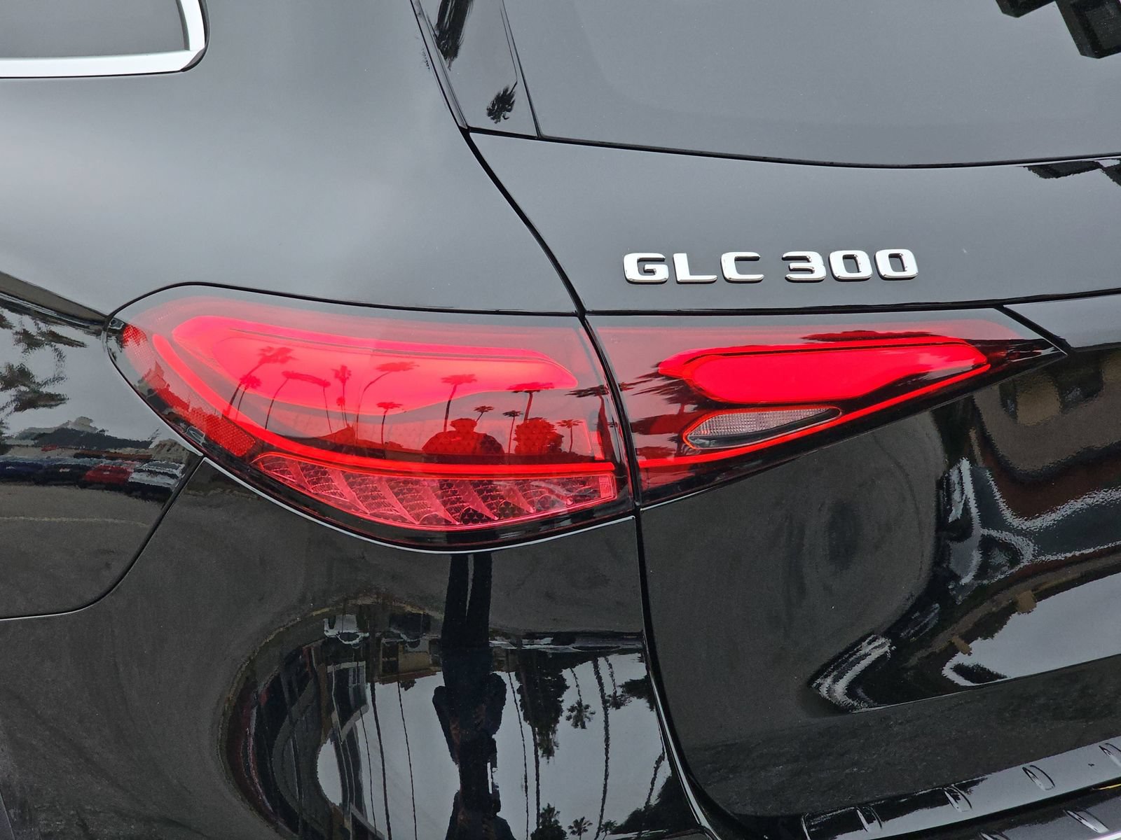 Used 2026 Mercedes-Benz GLC 300 image 33