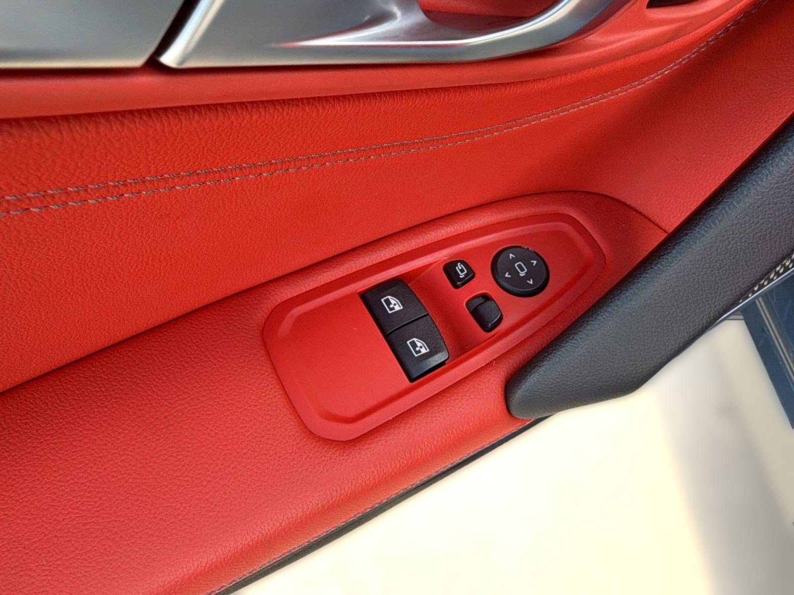 Certified 2023 BMW Z4 M40i w/ Premium Package image 20