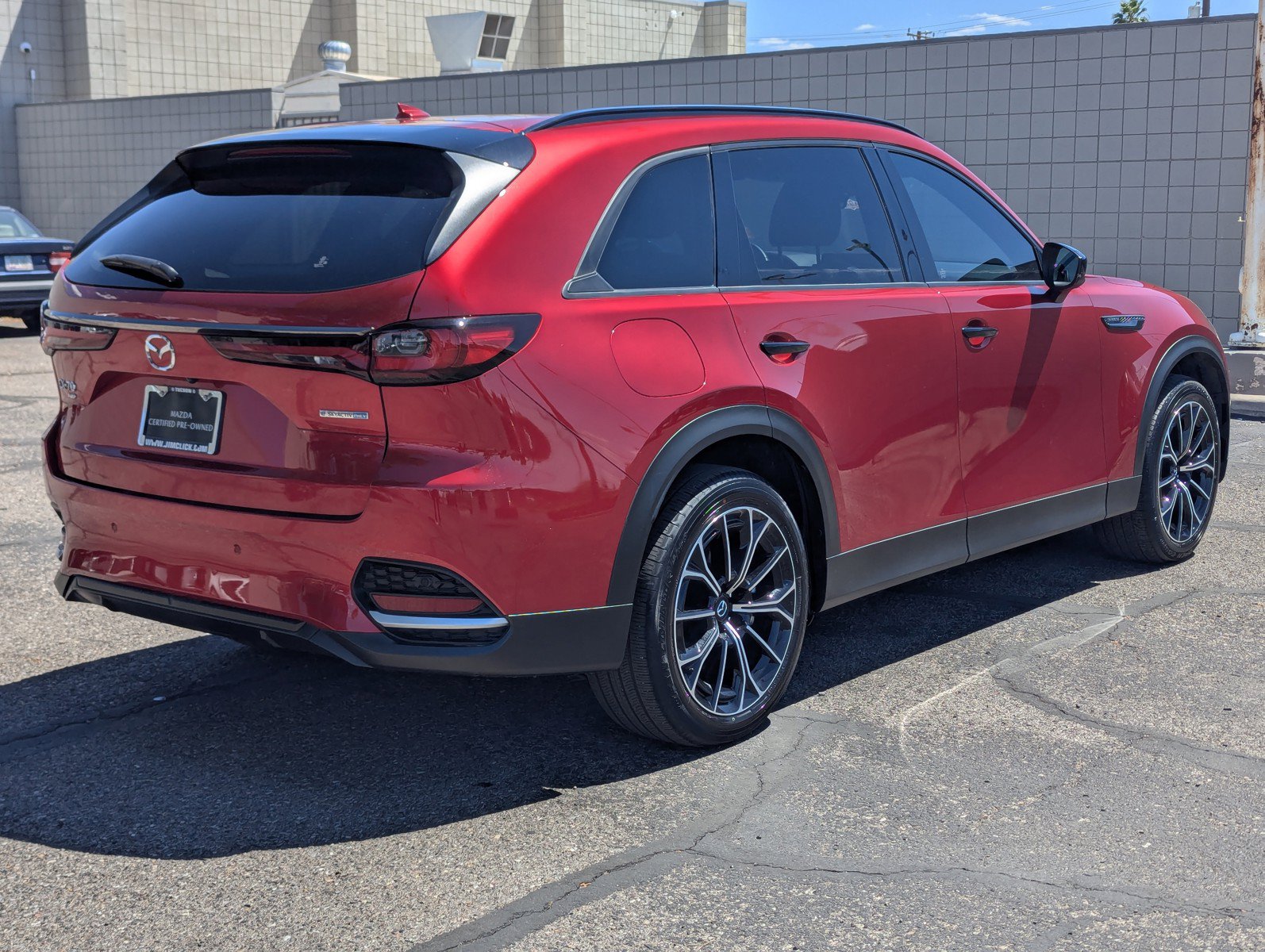 Certified 2025 MAZDA CX-70 Plug-In Hybrid w/ Premium Plus AWD/4WD image 2