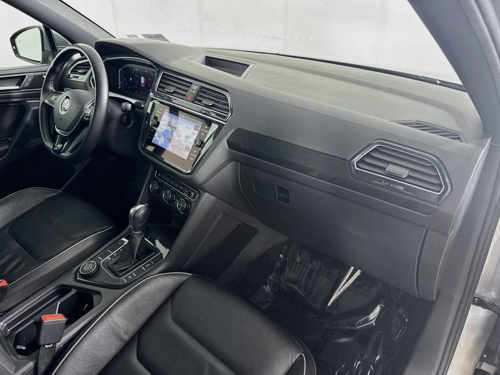 Used 2019 Volkswagen Tiguan SEL Premium R-Line AWD/4WD image 35