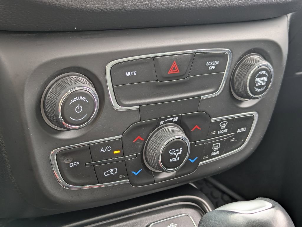 Used 2018 Jeep Compass Trailhawk w/ Navigation Group image 21