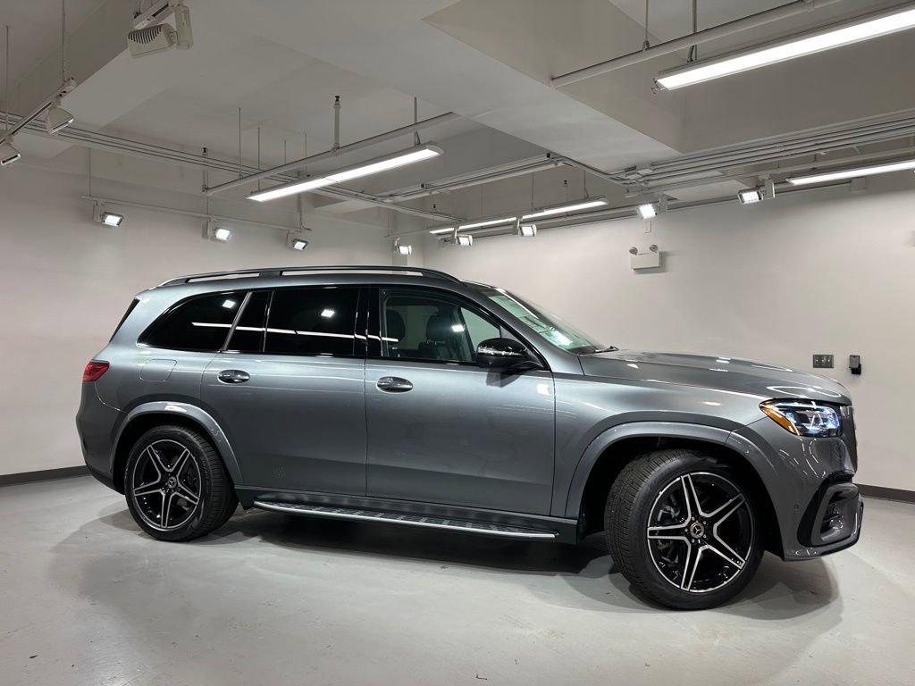 New 2026 Mercedes-Benz GLS 450 4MATIC image 10