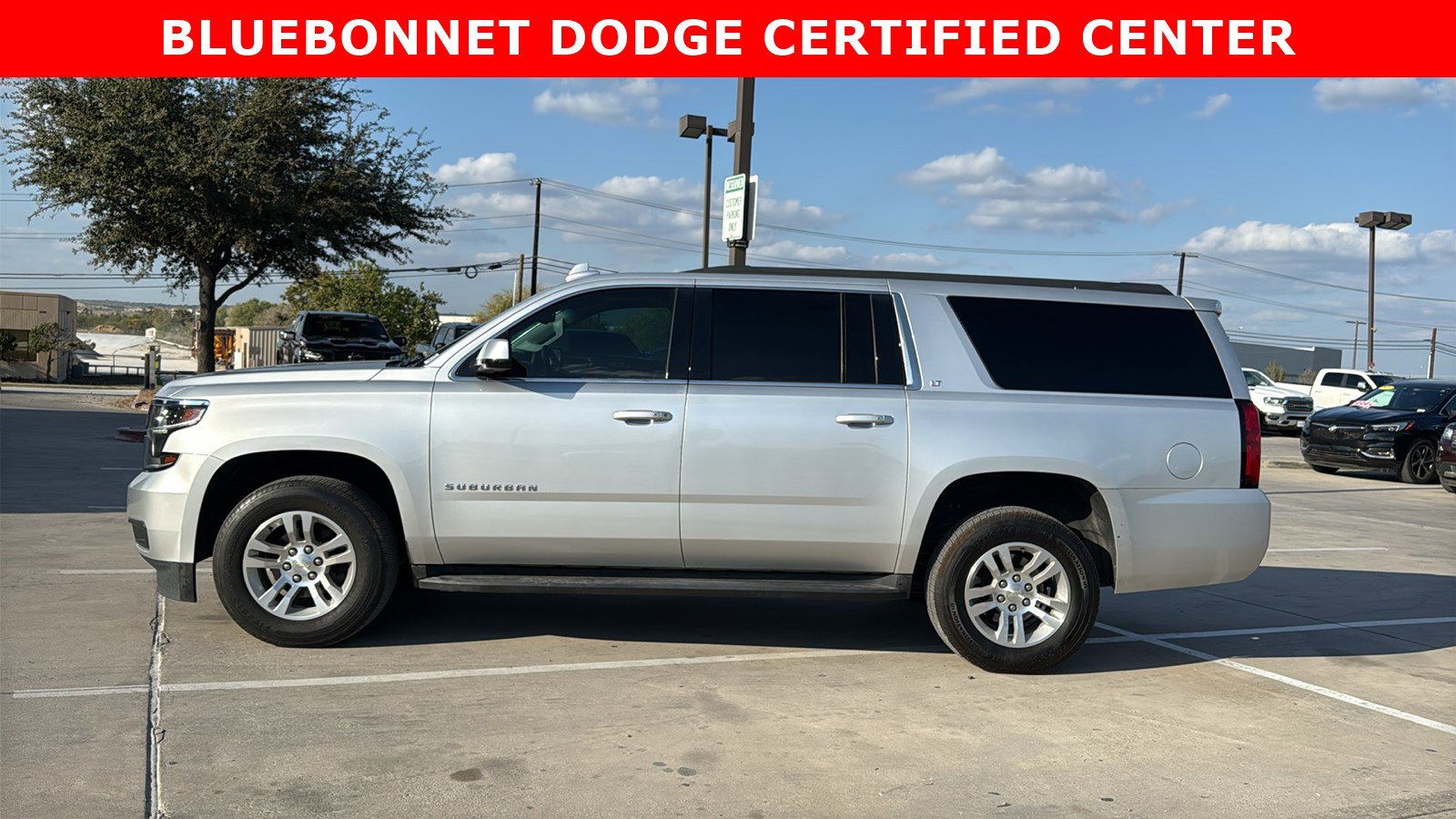 Used 2020 Chevrolet Suburban LT image 8