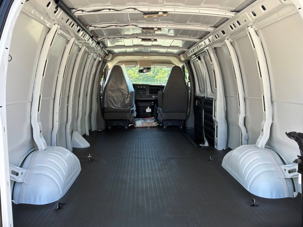 New 2026 GMC Savana 2500 Extended w/ Safety Package RWD image 55