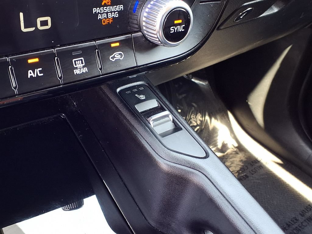 Certified 2023 Kia Telluride S w/ S Sunroof Package AWD/4WD image 18