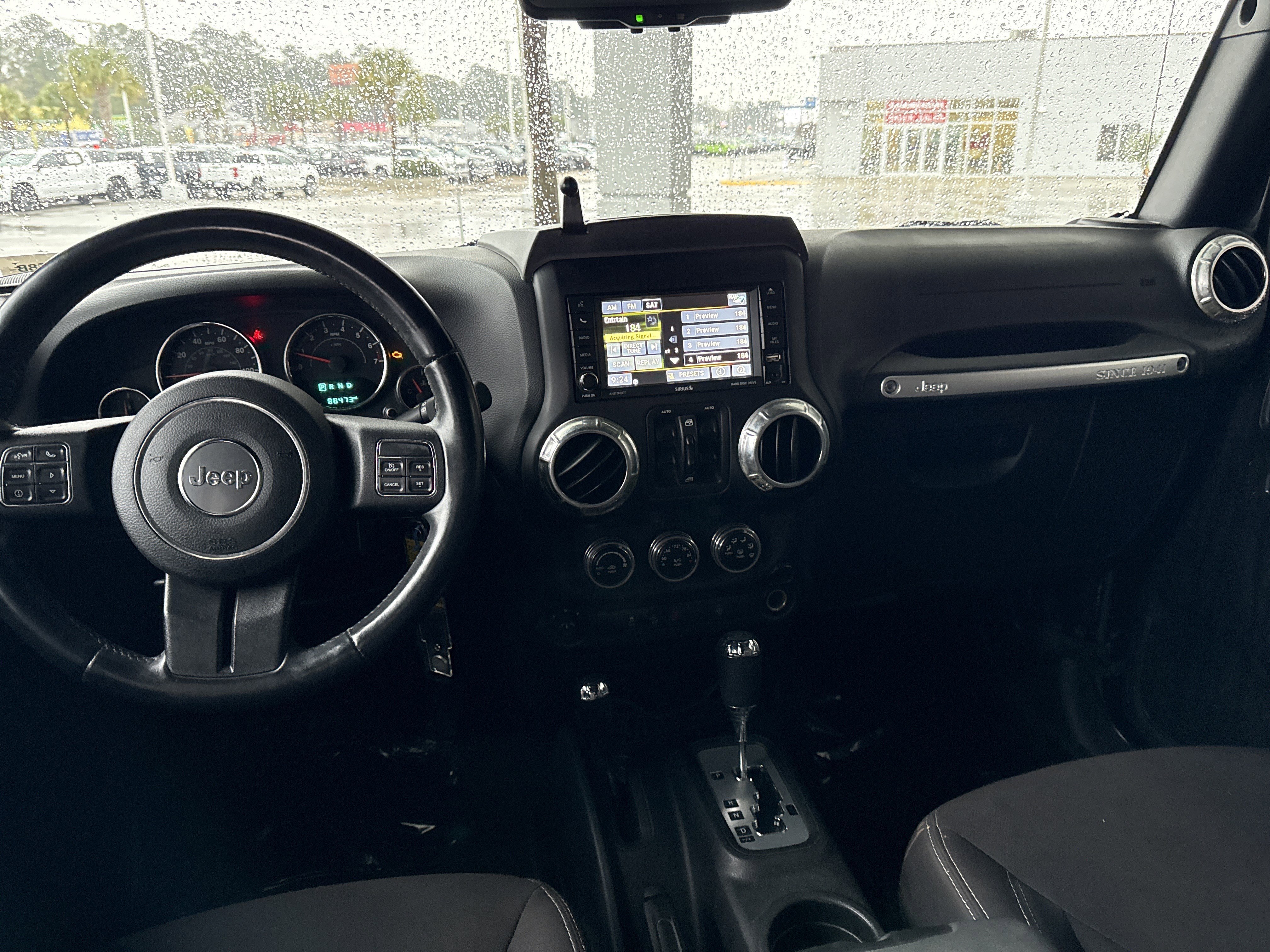 Used 2015 Jeep Wrangler Unlimited Sahara w/ Dual Top Group image 27