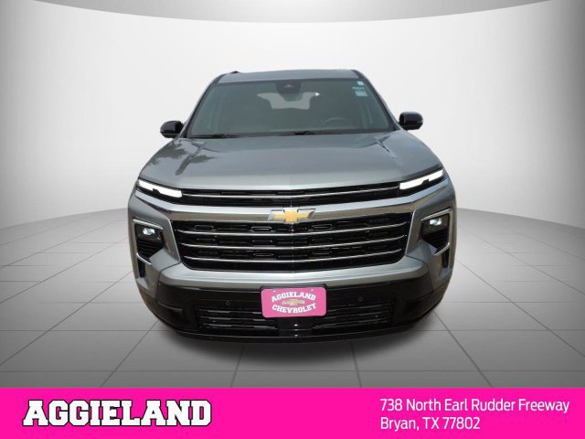 Used 2025 Chevrolet Traverse High Country FWD image 9