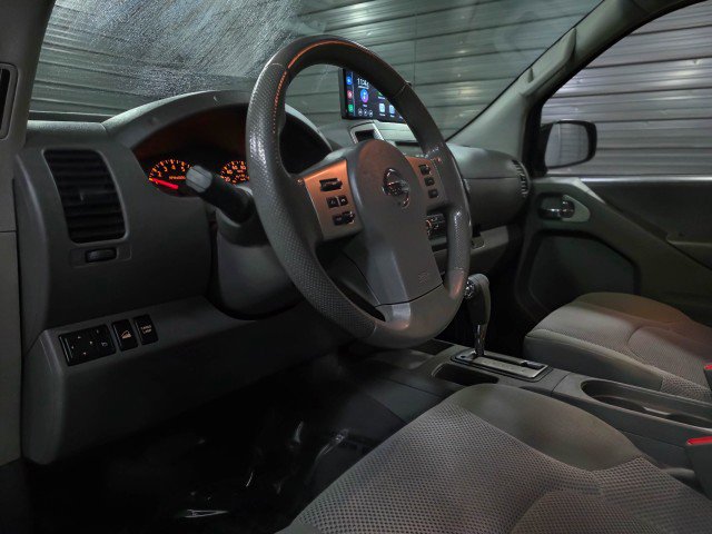 Used 2019 Nissan Frontier SV image 13